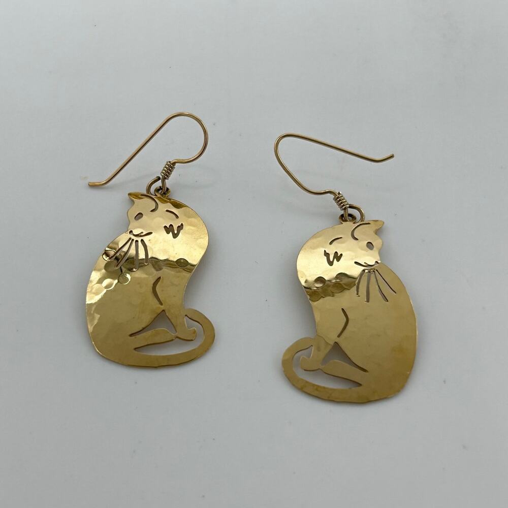 Wild Bryde Cat Earrings Gold Tone Boho Figural Dangle Animal Jewelry Kitten